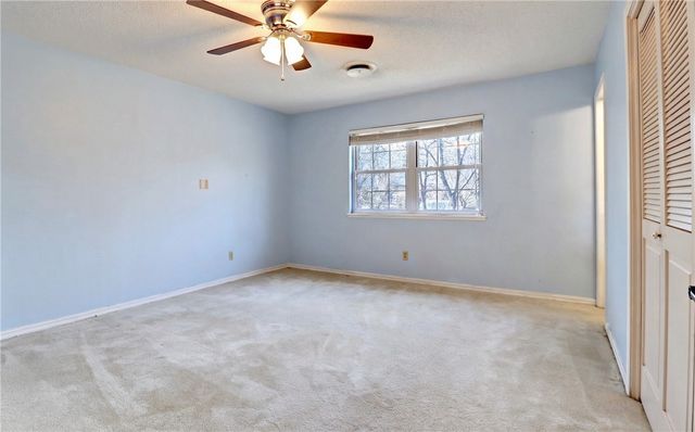 2691 N Stanton Avenue, Fayetteville, AR 72703