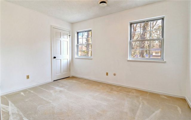 2691 N Stanton Avenue, Fayetteville, AR 72703