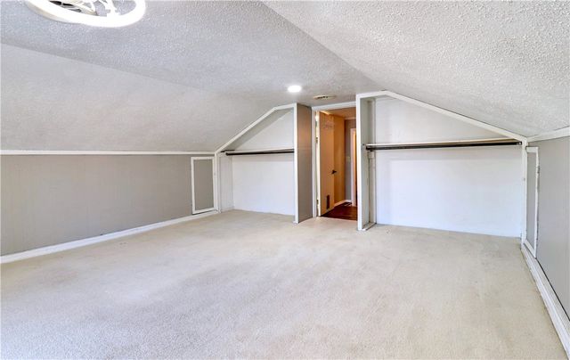 2691 N Stanton Avenue, Fayetteville, AR 72703