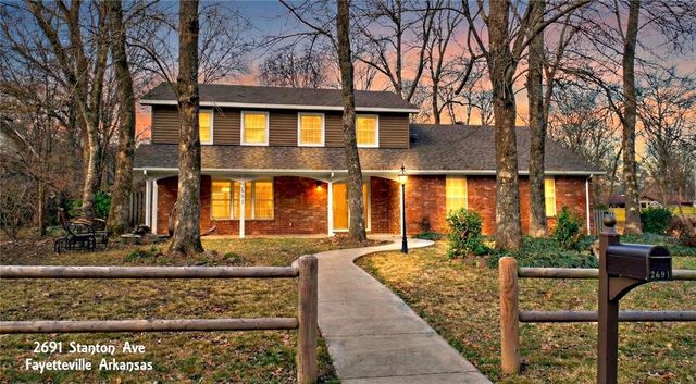 2691 N Stanton Avenue, Fayetteville, AR 72703