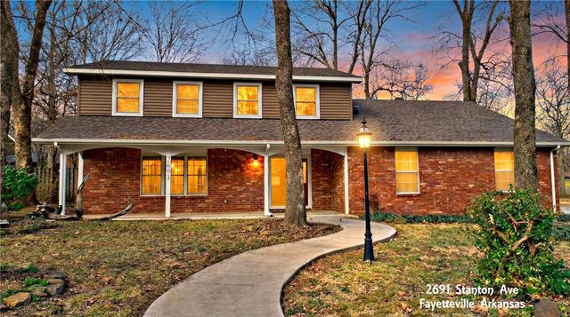 2691 N Stanton Avenue, Fayetteville, AR 72703