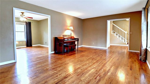 2691 N Stanton Avenue, Fayetteville, AR 72703