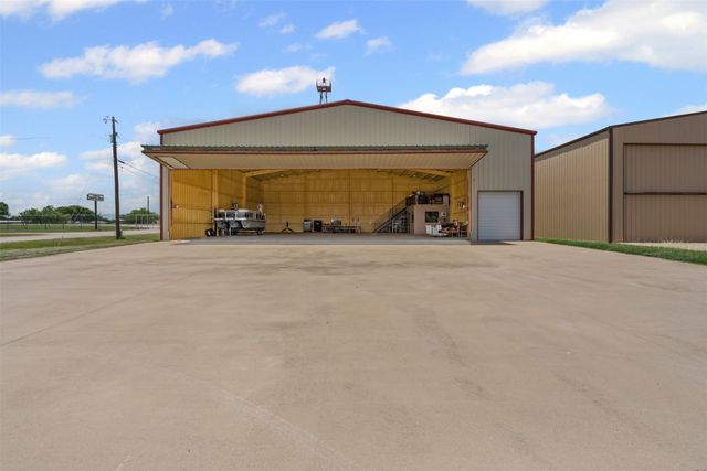 1810 Fourth Street, Graham, TX 76450