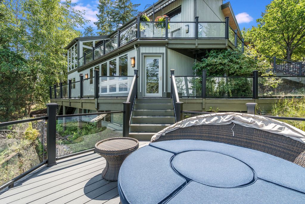 953 Angel Point Road, Lakeside, MT 59922 photo 4