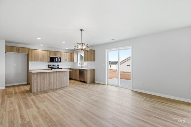 1751 Gyrfalcon St, Middleton, ID 83644