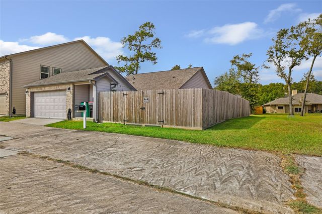 4805 Indian Trail, Baytown, TX 77521