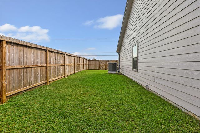 4805 Indian Trail, Baytown, TX 77521