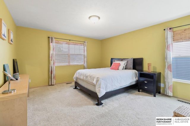 2908 N 169th Street, Omaha, NE 68116