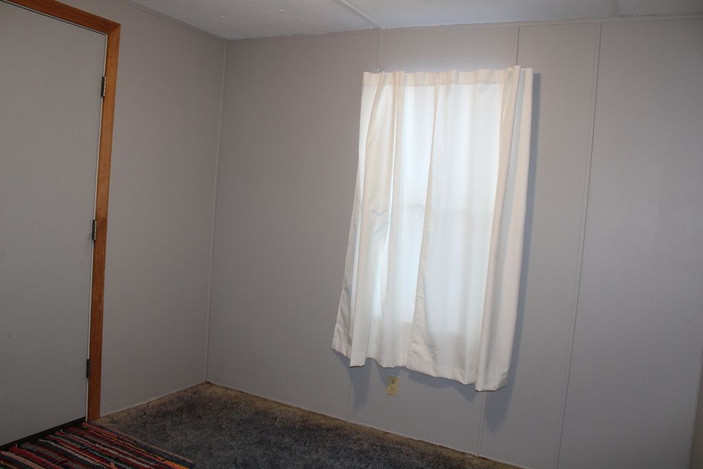 Image 20 of property listing at 406 W Kirkwood Street, Odin, IL 62870