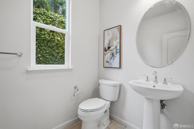 997 Ocean View Avenue, Daly City, CA 94014