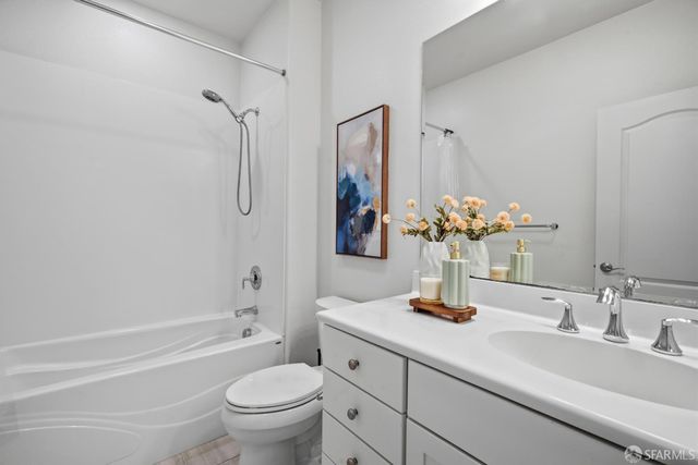 997 Ocean View Avenue, Daly City, CA 94014