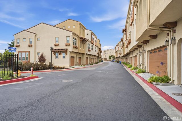 997 Ocean View Avenue, Daly City, CA 94014