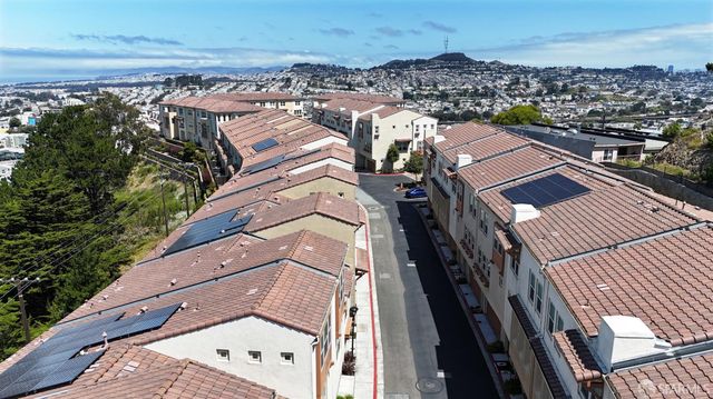 997 Ocean View Avenue, Daly City, CA 94014