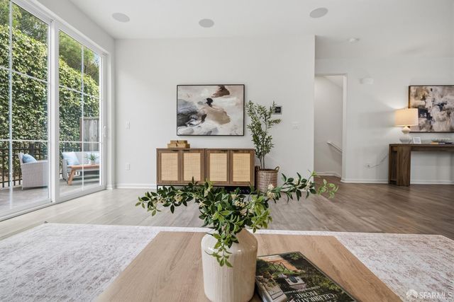 997 Ocean View Avenue, Daly City, CA 94014