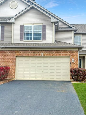 1533 Keystone Court, Elgin, IL 60120