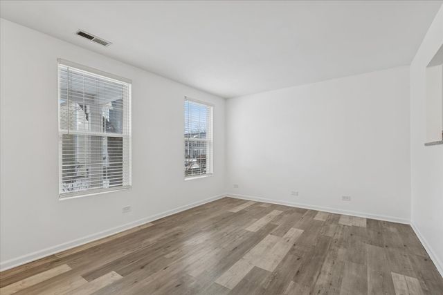 780 Symphony Drive 780, Aurora, IL 60504