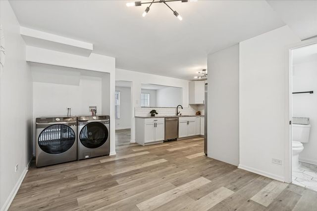 780 Symphony Drive 780, Aurora, IL 60504