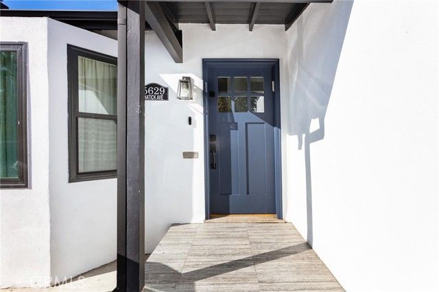 5629 Natick, Sherman Oaks, CA 91411