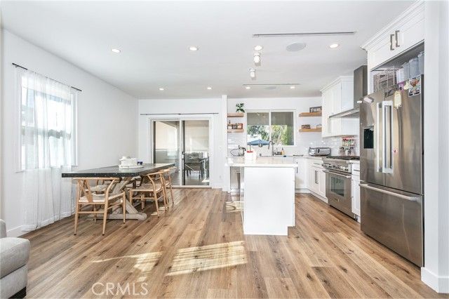 5629 Natick, Sherman Oaks, CA 91411