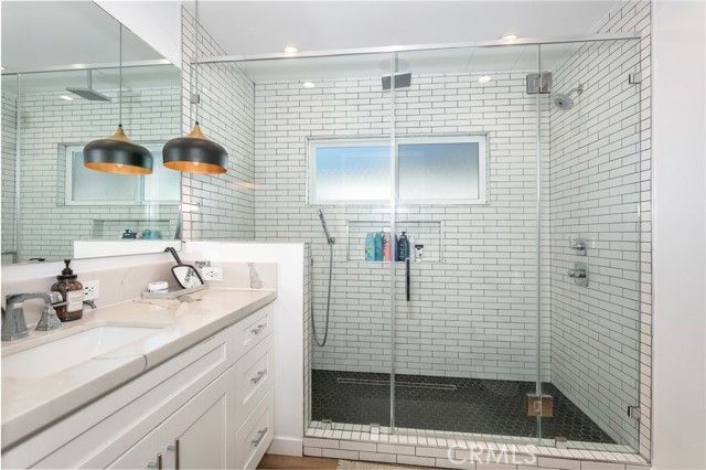 5629 Natick, Sherman Oaks, CA 91411