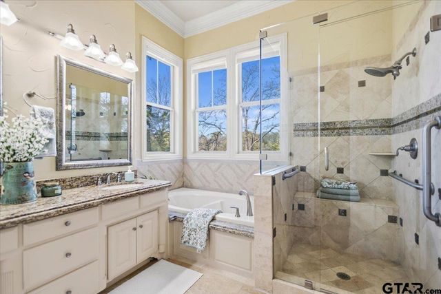 2861 J Cupit Court, Tyler, TX 75709