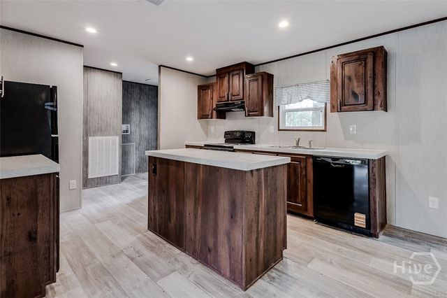 106 Conifer Drive, Guyton, GA 31312