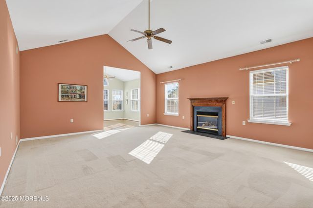 11 Drayton Road, Manchester, NJ 08759