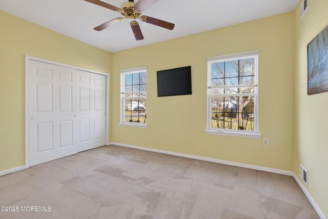 11 Drayton Road, Manchester, NJ 08759