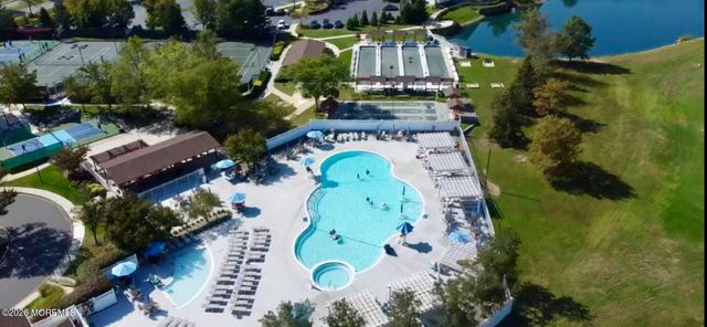 11 Drayton Road, Manchester, NJ 08759