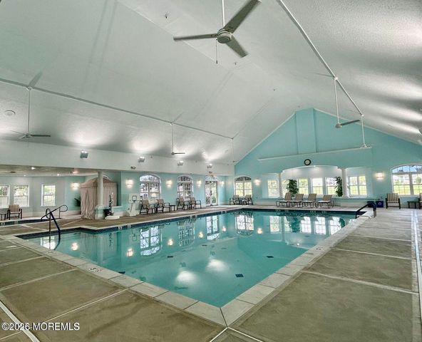 11 Drayton Road, Manchester, NJ 08759