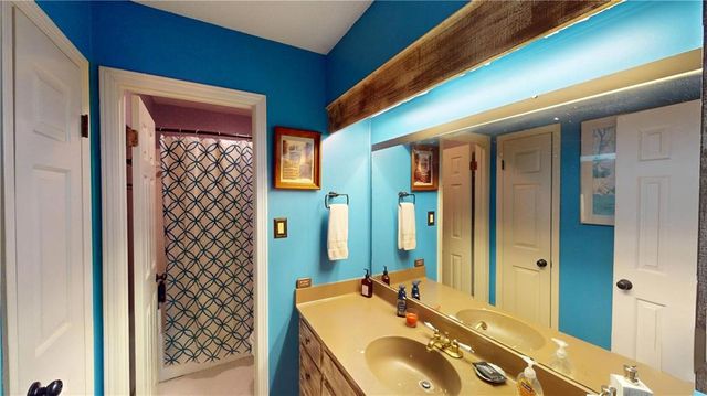 6012 Sussex Drive, Mobile, AL 36608