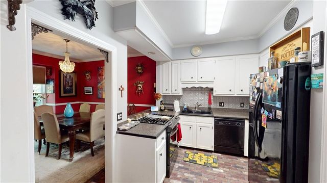 6012 Sussex Drive, Mobile, AL 36608