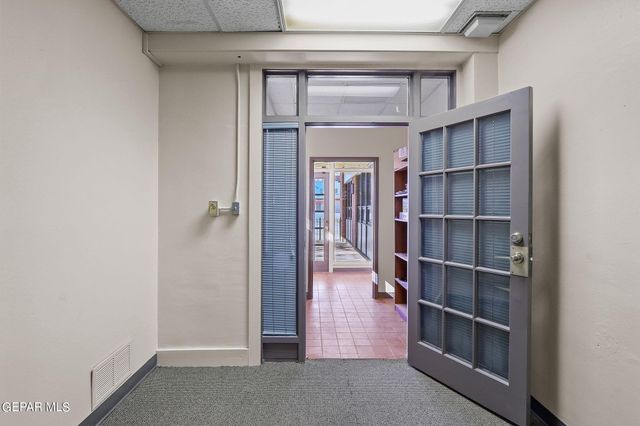 810 Yandell Drive, El Paso, TX 79902