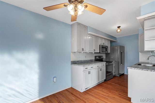 613 Summer Winds Lane B, St Peters, MO 63376