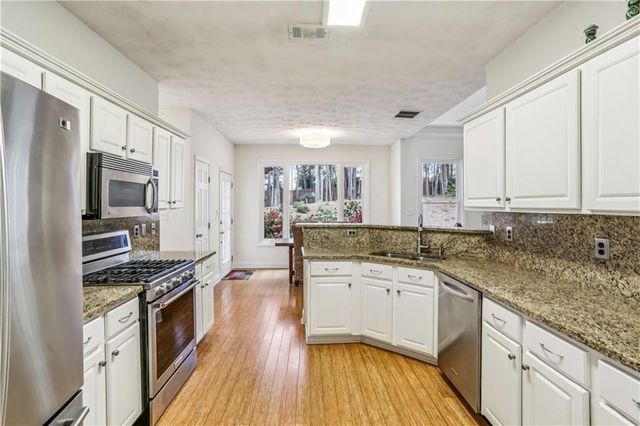 3135 Goldmist Drive, Buford, GA 30519