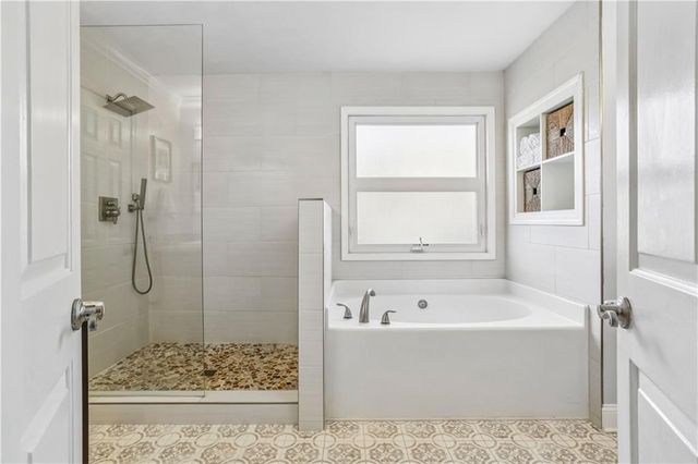 3135 Goldmist Drive, Buford, GA 30519