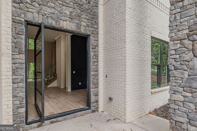 85 Brookview Place, Oxford, GA 30054