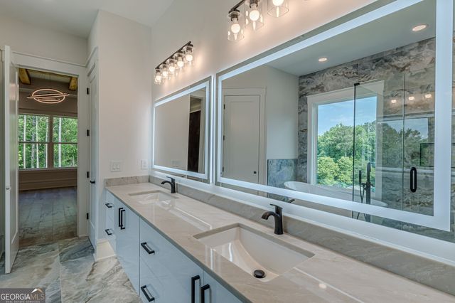 85 Brookview Place, Oxford, GA 30054