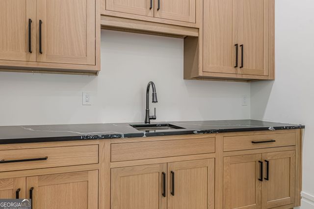 85 Brookview Place, Oxford, GA 30054