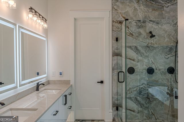 85 Brookview Place, Oxford, GA 30054