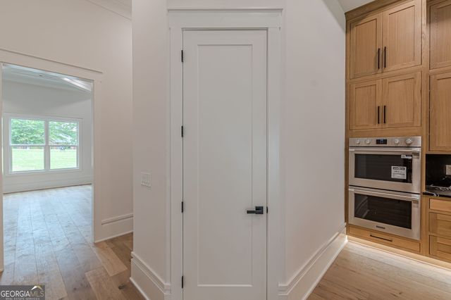 85 Brookview Place, Oxford, GA 30054