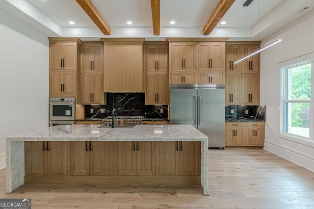 85 Brookview Place, Oxford, GA 30054