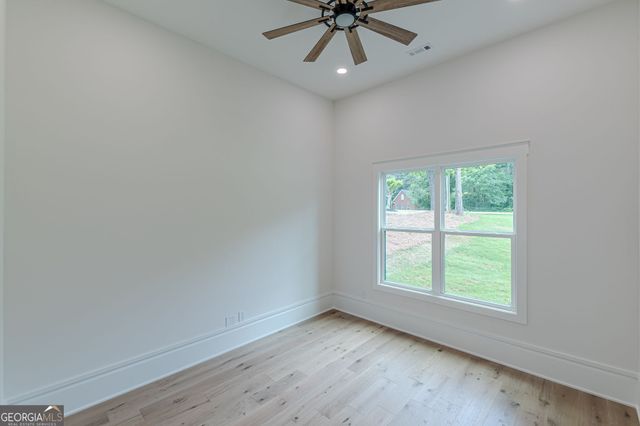 85 Brookview Place, Oxford, GA 30054