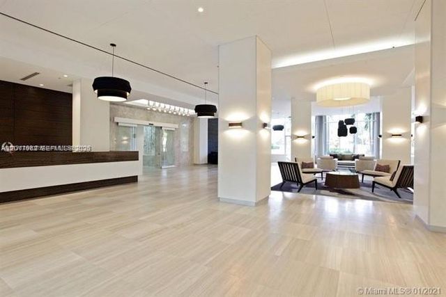 100 Bayview Dr 309, Sunny Isles Beach, FL 33160