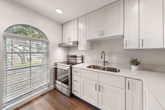 1975 W BAY DRIVE 109, Largo, FL 33770