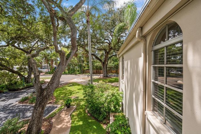 1975 W BAY DRIVE 109, Largo, FL 33770