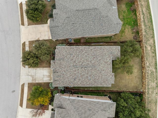 8113 Cannon CT, Lago Vista, TX 78645