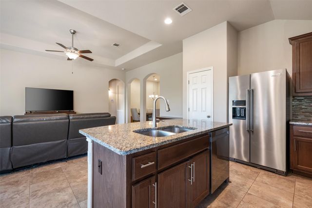 8113 Cannon CT, Lago Vista, TX 78645