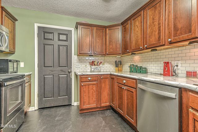 101 Whitaker Drive, Bristol, TN 37620