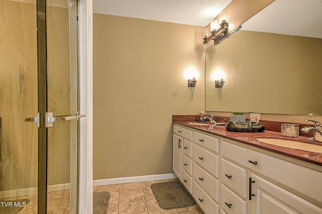 101 Whitaker Drive, Bristol, TN 37620